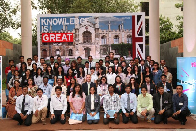 study abroad in england essay Every year thousands and thousands of people leave the comforts of their homes to learn english in countries such as the united states, canada, england, and australia. study abroad in england essay Every year thousands and thousands of people leave the comforts of their homes to learn english in countries such as the united states, canada, england, and australia.